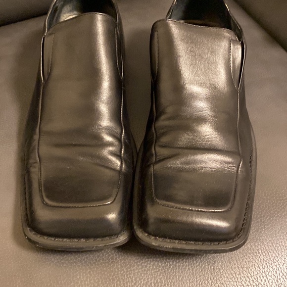 Steve Madden loafers 
Color:Black 
Size: 11 - Picture 5 of 7